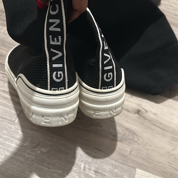 Authentic over the knee GIVENCHY Sneaker Boots - Picture 5 of 7